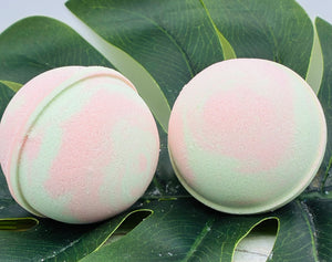 Apple Bursts Bath Bombs With Toy
